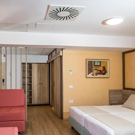Hotel Delfin Izola Luaran gambar